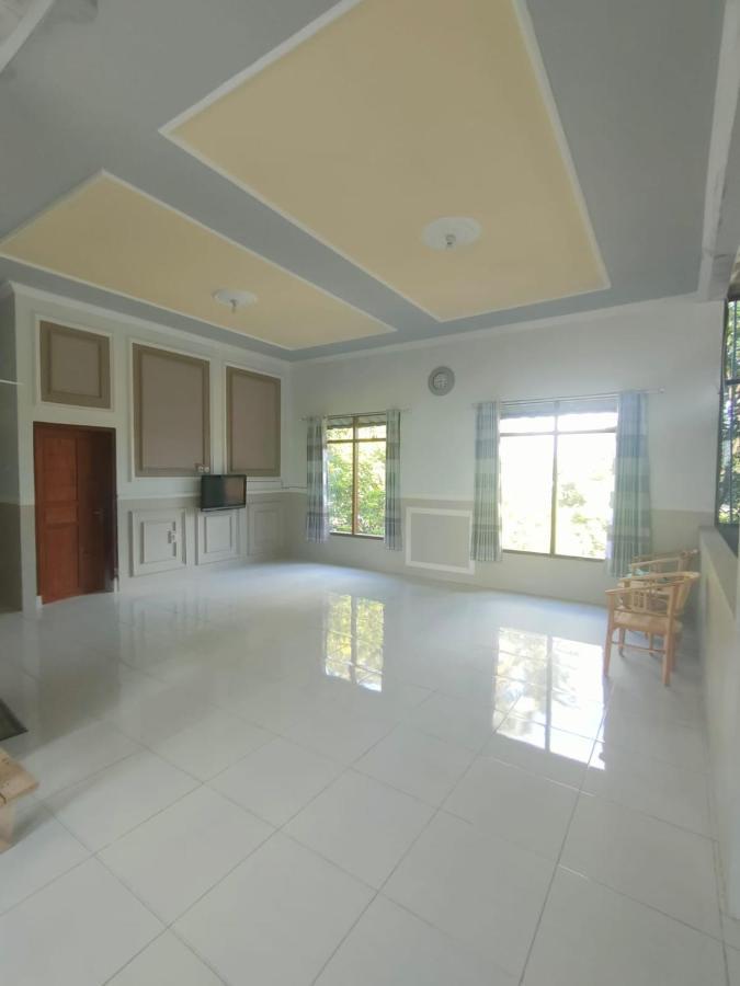 Cahaya Homestay Magelang Bagian luar foto